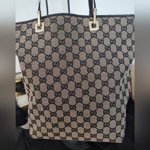 Gucci Signature GG DesignWomen's Tote.. Navy Blue